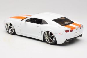 Chevrolet Camaro Concept Tuned Bianco Jada 1:18 63014 Pressofusione — immagine 7 di 8