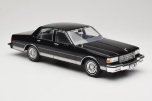 Chevrolet Caprice Nero MCG 1:18 MCG18113 Pressofusione — immagine 4 di 6