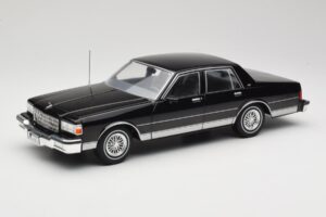 Chevrolet Caprice Nero MCG 1:18 MCG18113 Pressofusione