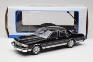 Chevrolet Caprice Nero MCG 1:18 MCG18113 Pressofusione — immagine 6 di 6