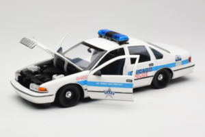 Chevrolet Caprice Chicago Polizia UT Models 1:18 180142096 Pressofusione — immagine 2 di 8