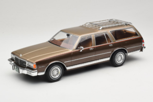 Chevrolet Caprice Estate Wagon Beige MCG 1:18 MCG18476 Pressofusione