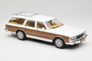 Chevrolet Caprice Estate Wagon Bianco MCG 1:18 MCG18475 Pressofusione — immagine 4 di 6