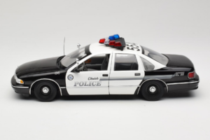 Chevrolet Caprice Glendale Polizia UT Models 1:18 21026 Pressofusione — immagine 4 di 8