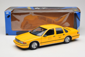 Chevrolet Caprice Taxi NYC UT Models 1:18 180142095-O1 Pressofusione — immagine 8 di 8