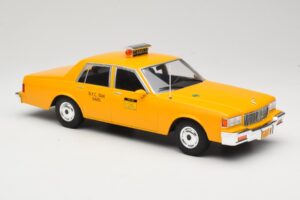 Chevrolet Caprice Giallo Taxi MCG 1:18 MCG18038 Pressofusione — immagine 4 di 6