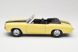 Chevrolet Chevelle SS 454 Giallo Maisto 1:18 531890 Pressofusione — immagine 4 di 8