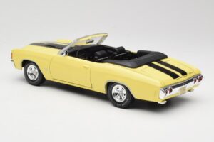 Chevrolet Chevelle SS 454 Giallo Maisto 1:18 531890 Pressofusione — immagine 7 di 8