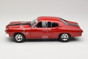 Chevrolet Chevelle SS Fast & Furious Rosso Johnny Lightning 1:18 39578 Pressofusione — immagine 3 di 6