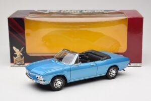 Chevrolet Corvair Monza Cabriolet Blu Road Signature 1:18 92498 Pressofusione — immagine 8 di 8