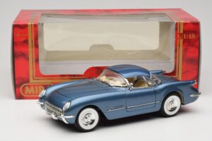 Chevrolet Corvette C1 Blu Mira 1:18 6105 Pressofusione — immagine 8 di 8