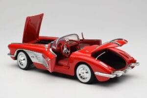 Chevrolet Corvette C1 Rosso Motormax 1:18 73100TC Pressofusione — immagine 5 di 8