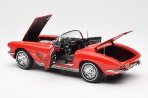Chevrolet Corvette C1 Cabriolet Roman Rosso AUTOart 1:18 71102 Pressofusione — immagine 5 di 8