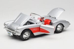 Chevrolet Corvette C1 Argento Bburago 1:18 3034 Pressofusione — immagine 2 di 8