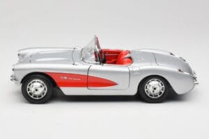 Chevrolet Corvette C1 Argento Bburago 1:18 3034 Pressofusione — immagine 4 di 8