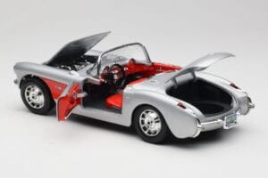 Chevrolet Corvette C1 Argento Bburago 1:18 3034 Pressofusione — immagine 5 di 8