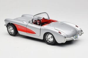 Chevrolet Corvette C1 Argento Bburago 1:18 3034 Pressofusione — immagine 7 di 8