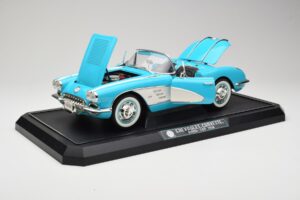 Chevrolet Corvette C1 Hard Top Blu Solido 1:12 1202-M1 Pressofusione — immagine 2 di 8