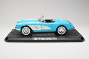 Chevrolet Corvette C1 Hard Top Blu Solido 1:12 1202-M1 Pressofusione — immagine 4 di 8