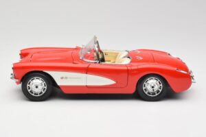 Chevrolet Corvette C1 Roadster Rosso Bburago 1:18 3024 Pressofusione — immagine 4 di 8