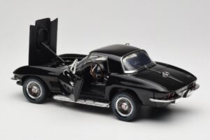 Chevrolet Corvette C2 Nero American Muscle 1:18 AMM1099/06 Pressofusione — immagine 5 di 8