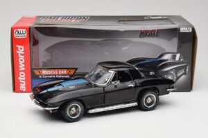 Chevrolet Corvette C2 Nero American Muscle 1:18 AMM1099/06 Pressofusione — immagine 8 di 8