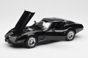 Chevrolet Corvette C3 Nero UT Models 1:18 21071 Pressofusione — immagine 2 di 8