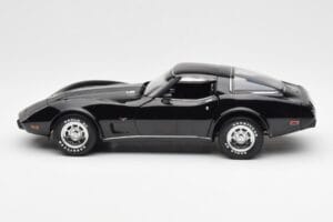 Chevrolet Corvette C3 Nero UT Models 1:18 21071 Pressofusione — immagine 4 di 8