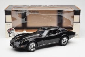 Chevrolet Corvette C3 Nero UT Models 1:18 21071 Pressofusione — immagine 8 di 8