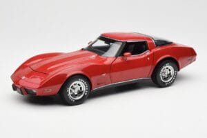 Chevrolet Corvette C3 Rosso UT Models 1:18 21073 Pressofusione