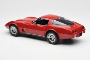 Chevrolet Corvette C3 Rosso UT Models 1:18 21073 Pressofusione — immagine 7 di 8