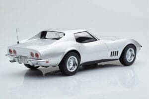Chevrolet Corvette C3 Argento Norev 1:18 189032 Pressofusione — immagine 2 di 6