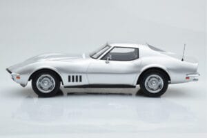 Chevrolet Corvette C3 Argento Norev 1:18 189032 Pressofusione — immagine 3 di 6