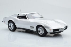 Chevrolet Corvette C3 Argento Norev 1:18 189032 Pressofusione — immagine 4 di 6