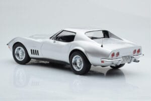 Chevrolet Corvette C3 Argento Norev 1:18 189032 Pressofusione — immagine 5 di 6