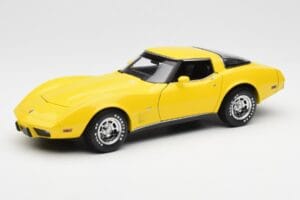 Chevrolet Corvette C3 Giallo UT Models 1:18 21074 Pressofusione