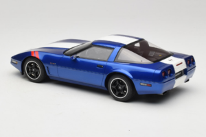 Chevrolet Corvette C4 Grand Sport Admiral Blue GT Spirit 1:18 GT538 Resina — immagine 5 di 6