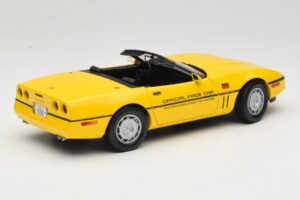 Chevrolet Corvette C4 Indianapolis 500 Pace Car Giallo Greenlight 1:18 11801-06 Pressofusione — immagine 3 di 8