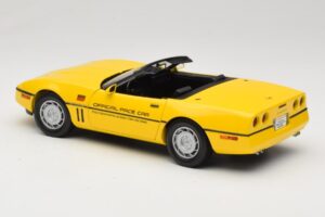 Chevrolet Corvette C4 Indianapolis 500 Pace Car Giallo Greenlight 1:18 11801-06 Pressofusione — immagine 7 di 8