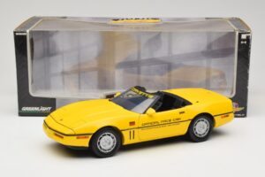 Chevrolet Corvette C4 Indianapolis 500 Pace Car Giallo Greenlight 1:18 11801-06 Pressofusione — immagine 8 di 8