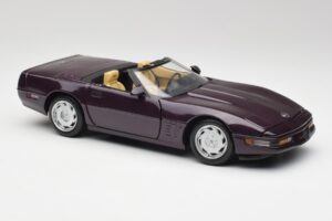 Chevrolet Corvette C4 LT4 Cabriolet Viola Metallizzato Maisto 1:18 50277 Pressofusione — immagine 6 di 8