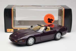 Chevrolet Corvette C4 LT4 Cabriolet Viola Metallizzato Maisto 1:18 50277 Pressofusione — immagine 8 di 8
