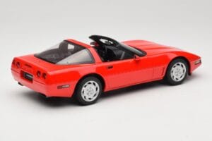 Chevrolet Corvette C4 Torch Red GT Spirit 1:18 GT537 Resina — immagine 2 di 6
