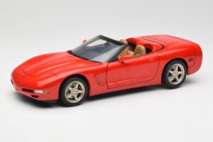 Chevrolet Corvette C5 Cabriolet Rosso UT Models 1:18 21006 Pressofusione