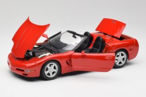 Chevrolet Corvette C5 Cabriolet Torch Rosso Maisto 1:18 50318 Pressofusione — immagine 2 di 8