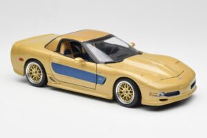 Chevrolet Corvette C5 Guldstrand Signature Edition Oro Maisto 1:18 31657 Pressofusione — immagine 6 di 8