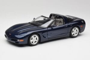 Chevrolet Corvette C5 Nassau Blu Bburago 1:18 30166 Pressofusione