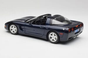 Chevrolet Corvette C5 Nassau Blu Bburago 1:18 30166 Pressofusione — immagine 7 di 8