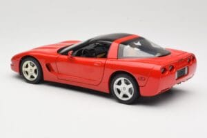 Chevrolet Corvette C5 Targa Rosso UT Models 1:18 21001 Pressofusione — immagine 7 di 8