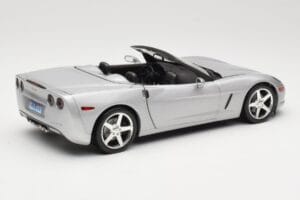 Chevrolet Corvette C6 Cabriolet Argento Hot Wheels 1:18 B6052 Pressofusione — immagine 3 di 8